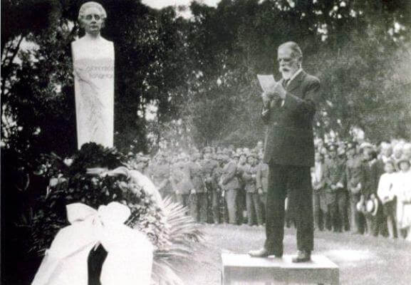 Το «Νεοελληνικόν Πάνθεον» του Κωστή Παλαμά και οι Ολυμπιακοί Αγώνες του 1896 palamas-pantheon-sparmatseto