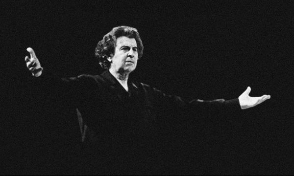 ΜΙΚΗΣ ΘΕΟΔΩΡΑΚΗΣ – Ο ΑΡΧΑΓΓΕΛΟΣ ΤΟΥ ΣΥΜΠΑΝΤΟΣ | Του Θανάση Μουσόπουλου Μίκης Θεοδωράκης