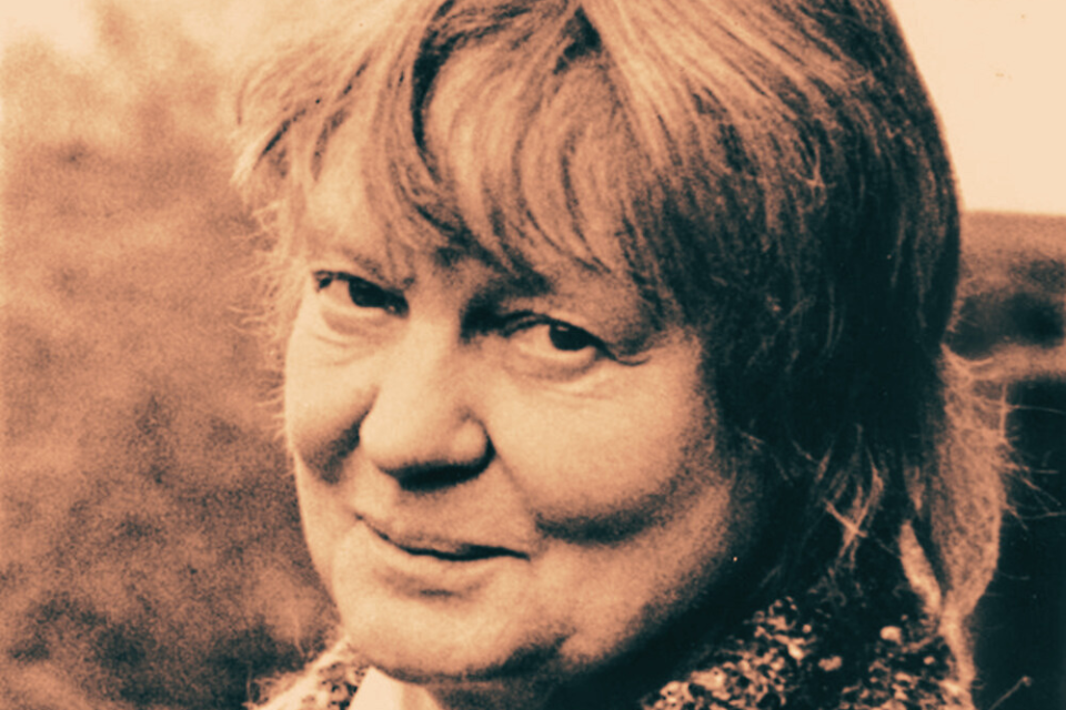 Iris murdoch